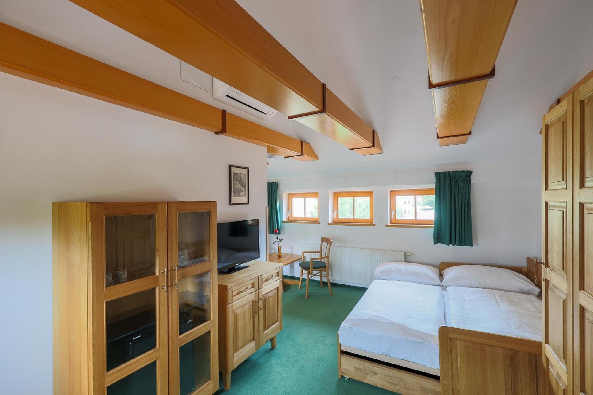 Mlyn Hotel