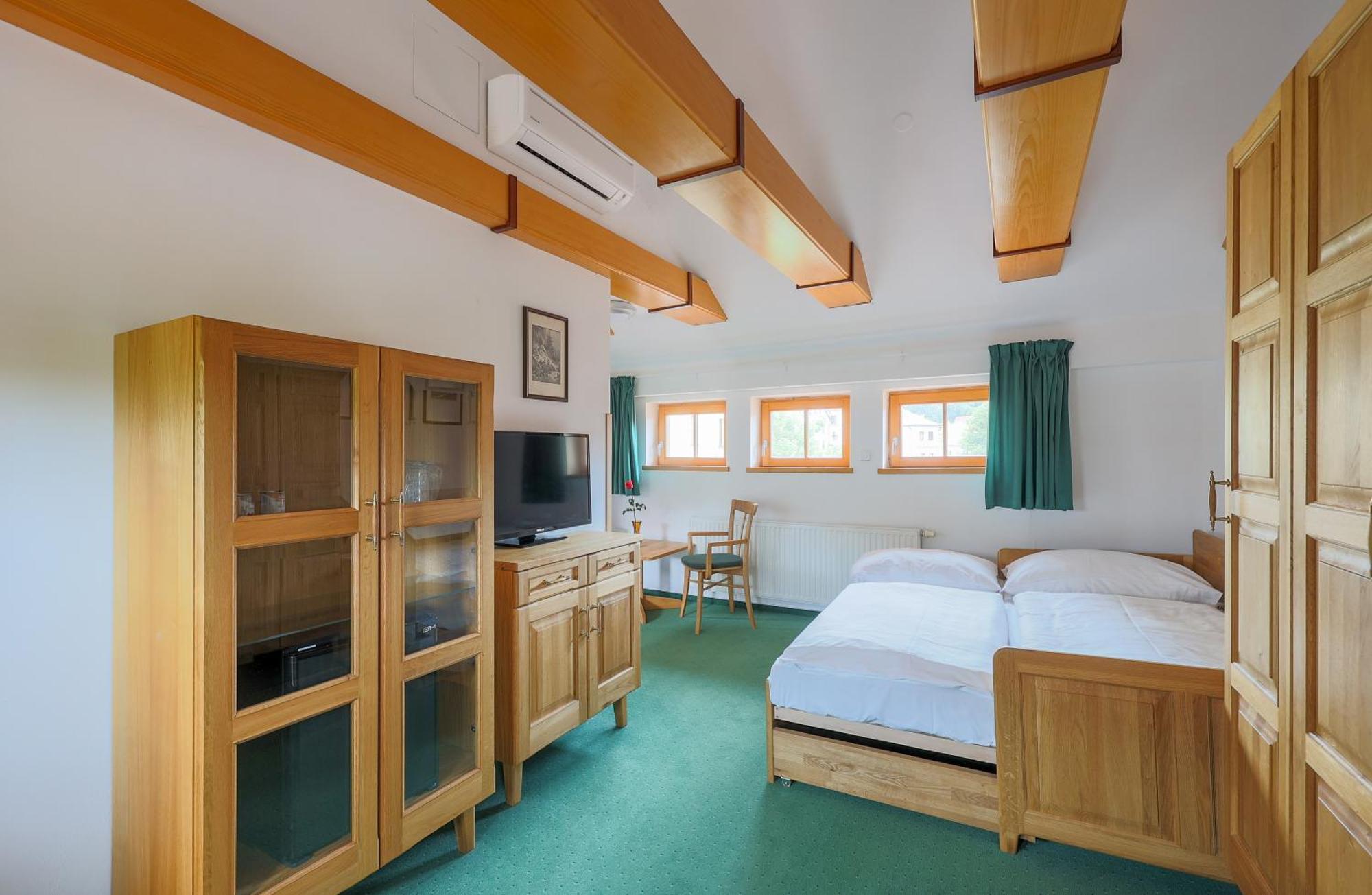 Mlyn Hotel